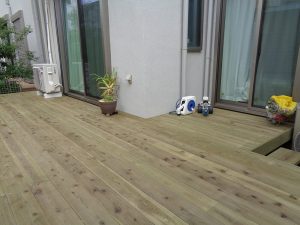 ウッドデッキ施工例　ウッドデッキのことならウッディ企画へ